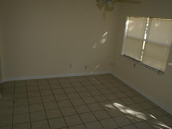 5th image of 3019 W Van Buren Dr