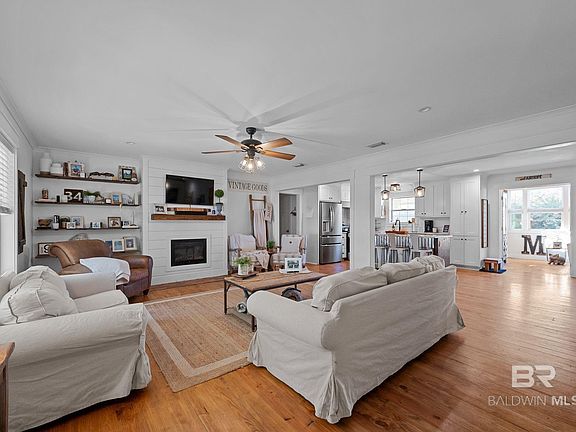 5th image of 9407 Twin Beech Rd