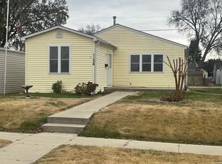 1136 Edgewater Ave, Sioux City, IA 51109