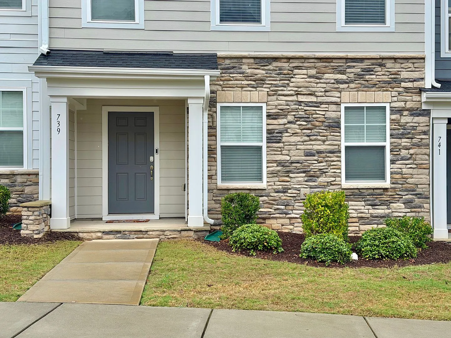 Spacious 4-Bedroom Townhome with 2-Car Garage in Wake Forest — Photo 3