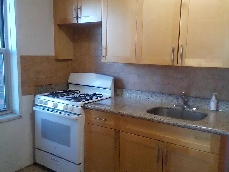 365 Bronx River Rd #5E — Photo 13