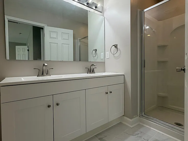 3963 Heather View Ln — Photo 18