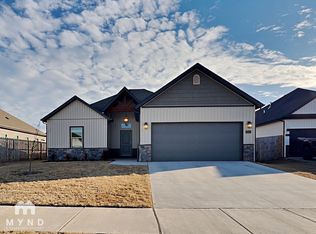 1201 Sunshine Ct, Centerton, AR 72719
