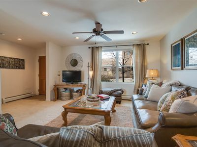 22 Vista Precioso, Santa Fe, NM, 87507