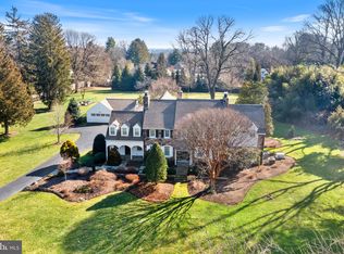 8 Orchard Ln, Rose Valley, PA 19086