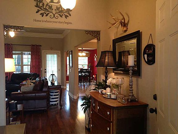 3rd image of 6008 Overland Dr