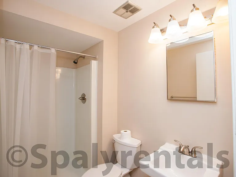 2136 Winewood Ave — Photo 19