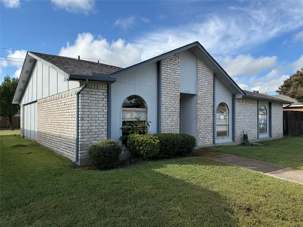 8718 Vernon Dr, Rowlett, TX 75088