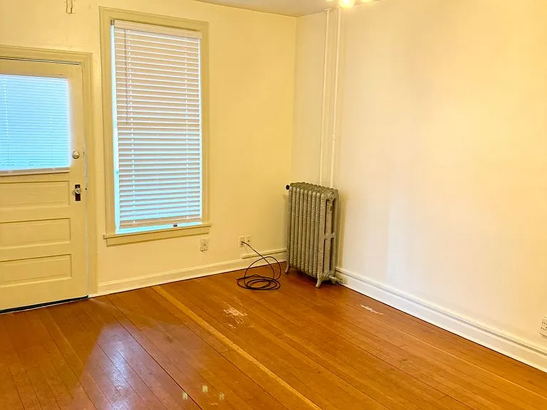 New York Apartments — Photo 19