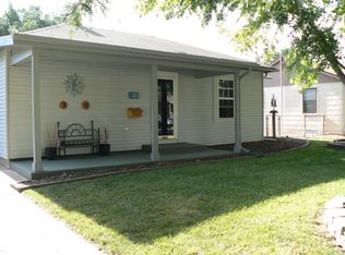 917 Merrill St, Salina, KS 67401