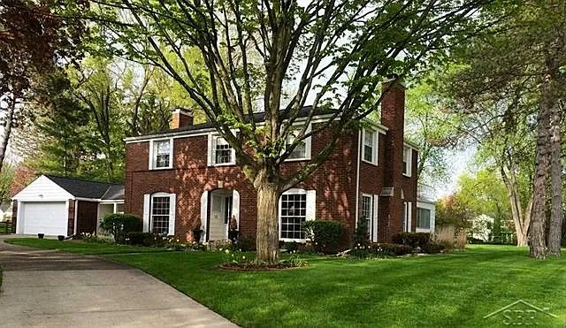 13 Edgewood Rd photo 1
