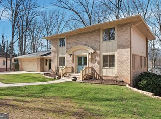 3504 Edgewood Cir, Gainesville, GA 30506