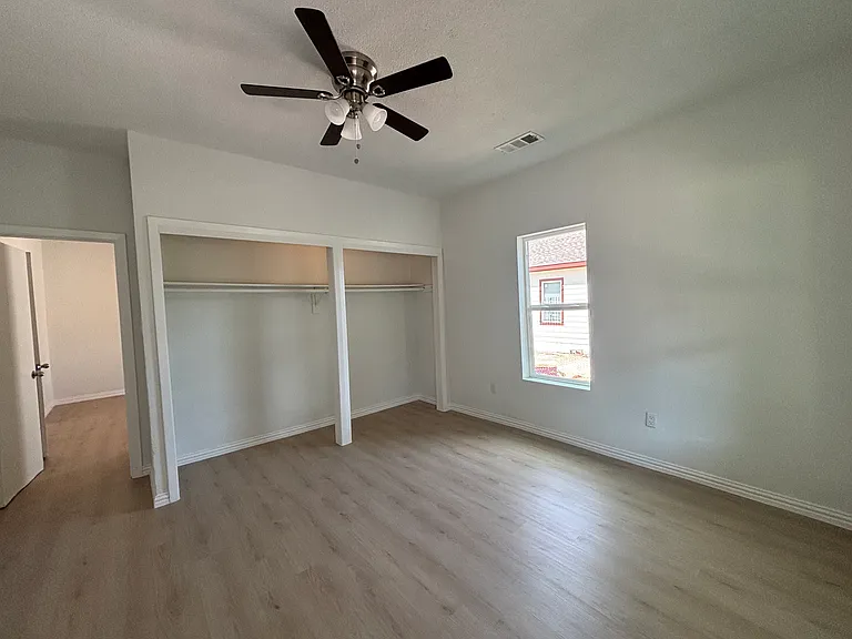 1815 Leath St — Photo 15