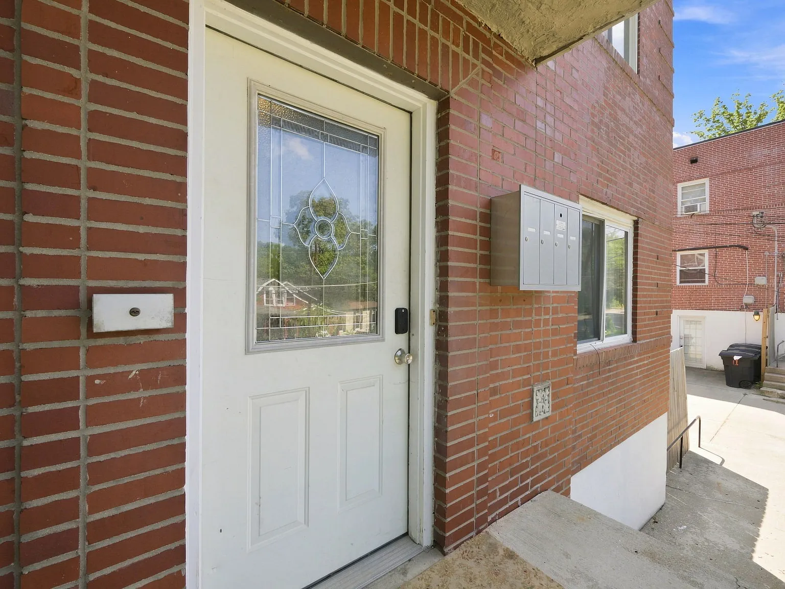 1 bed, 700 sqft, $1,150 — Photo 3