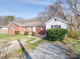 614 Hawkinstown Rd, Salisbury, NC 28144