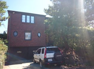 2760 36th Ave SW, Seattle, WA 98126