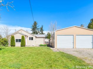 11401 NE Knott St, Portland, OR 97220