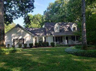 7464 Deer Track Dr, Denver, NC 28037