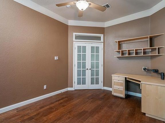 4th image of 3012 Lynnbrook Dr