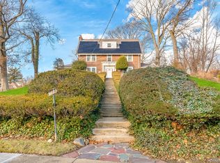 18123 Henley Rd, Jamaica, NY 11432