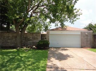 16111 Ridgegreen Dr, Houston, TX 77082