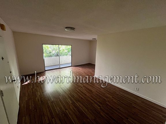 3rd image of 1617 S Bundy Dr APT 5