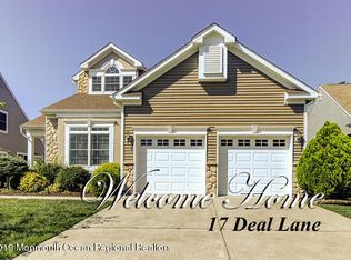 17 Deal Ln, Waretown, NJ 08758