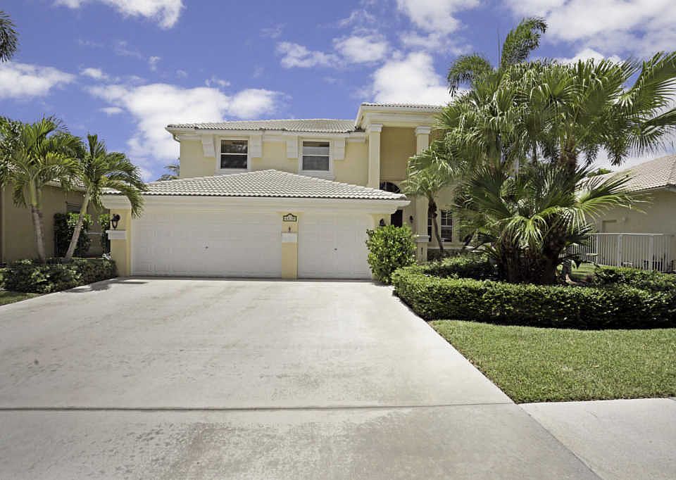 1st image of 6538 Stonehurst Cir