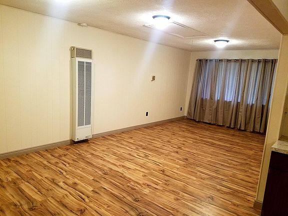 New appliances that including refrigerator, cook-top/oven, d