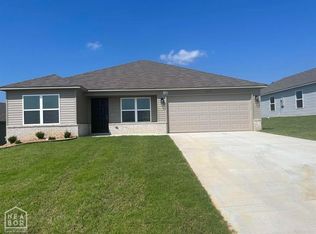 5133 Red Fox Trl, Bauxite, AR 72011