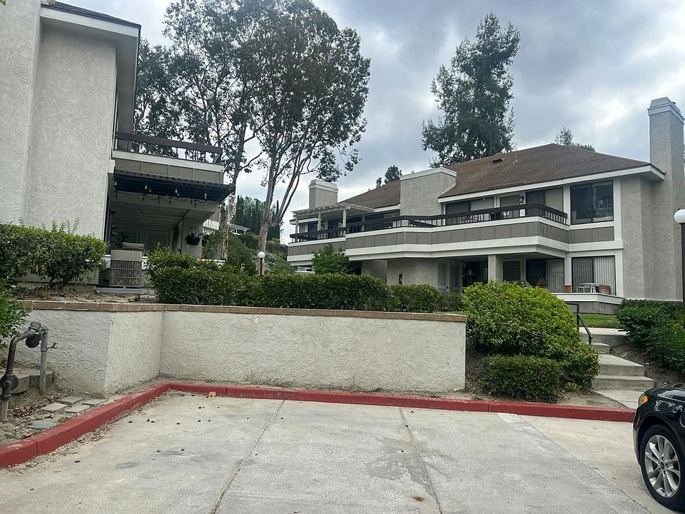 2nd image of 22276 Redwood Pointe