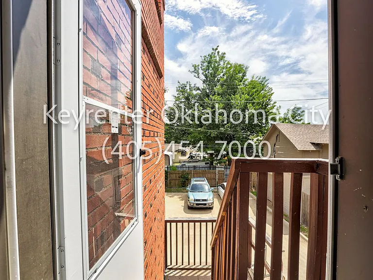 1838 NW 11th St #6 — Photo 32