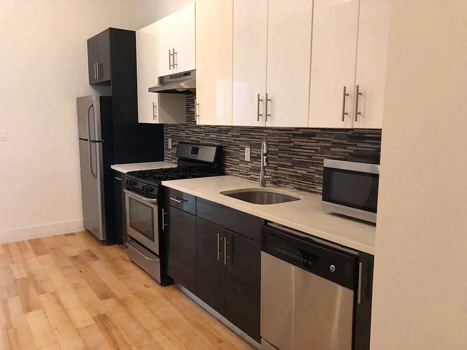 1st image of 2093 Dean St APT 1R