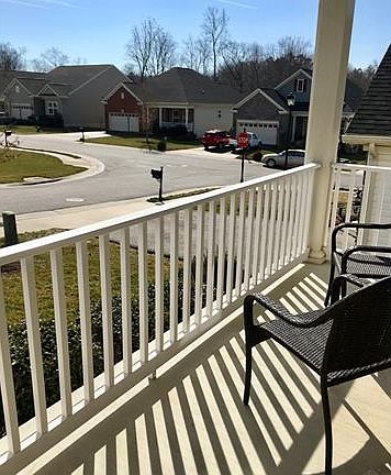 2nd image of 4052 Kings Oak Ln