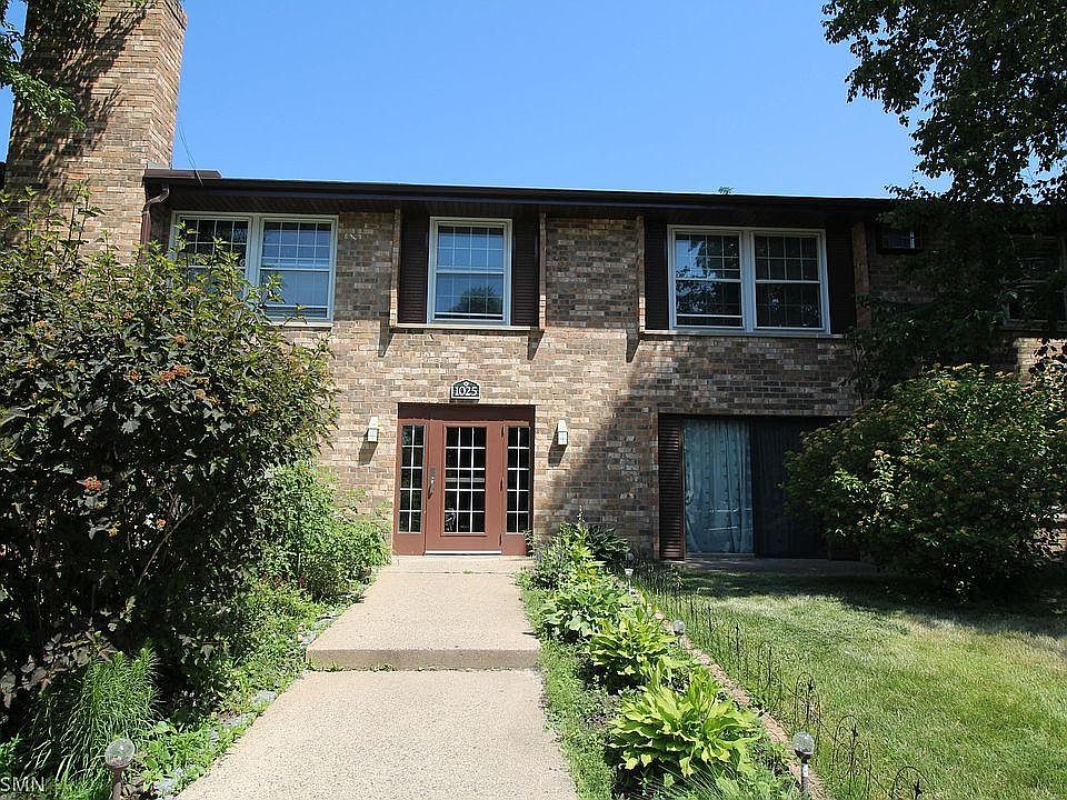 1st image of 1025 Smetana Rd APT 2
