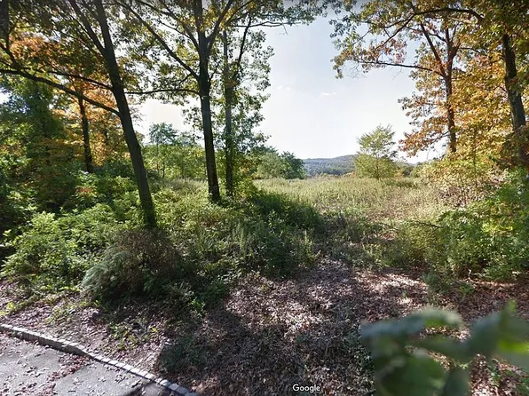 47 Highland Ave, Bloomingdale, NJ 07403