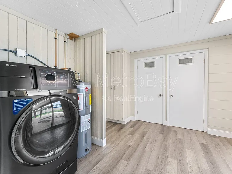 6121 N Falkenburg Rd — Photo 11