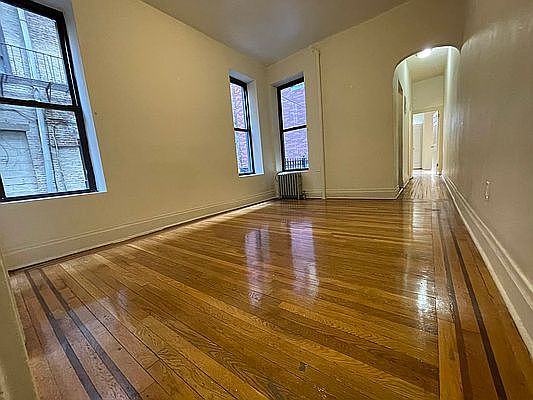 1st image of 104 W 83rd St Frnt 1