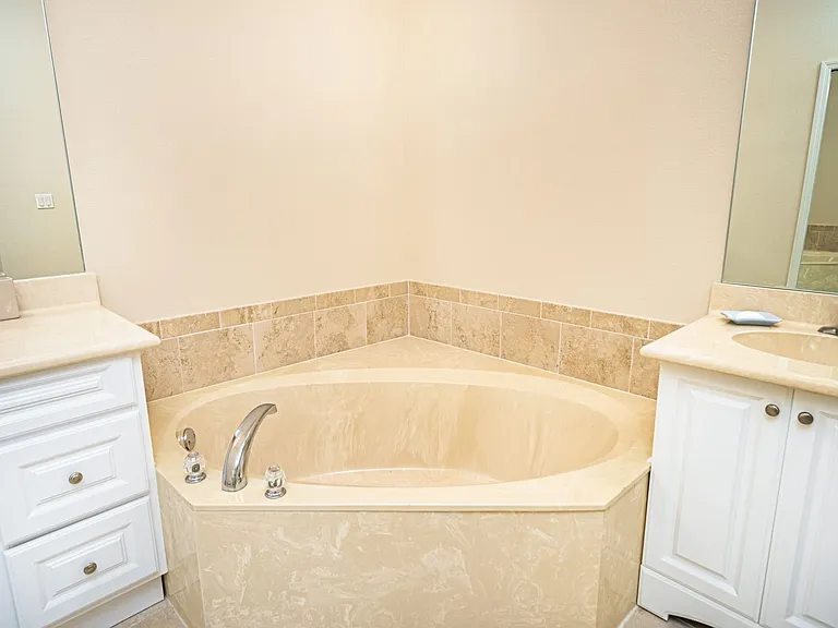 787 Cobblestone Way — Photo 17