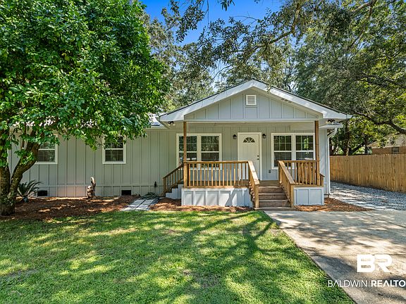 2nd image of 6233 Ponder Rd