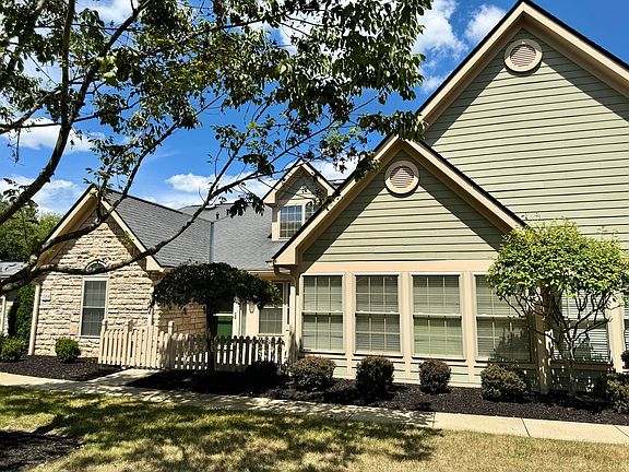 2nd image of 1584 Stone Glen Dr