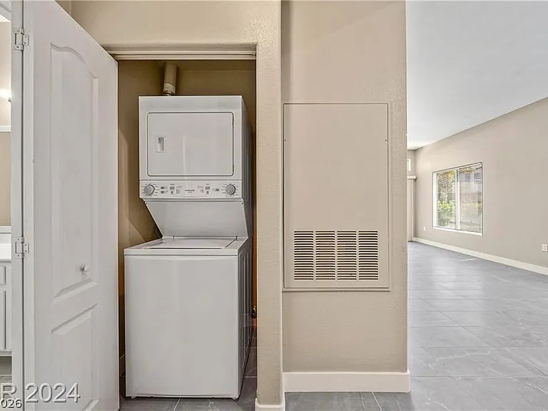 2305 W Horizon Ridge Pkwy #1411 — Photo 13