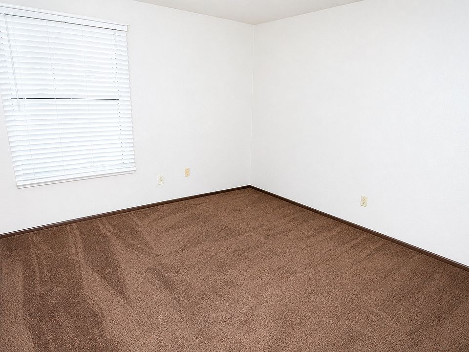 2-Bed/1-Bath (Unit H3)