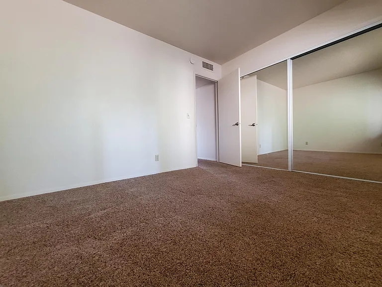 370 Fairway Oaks Dr #A — Photo 33