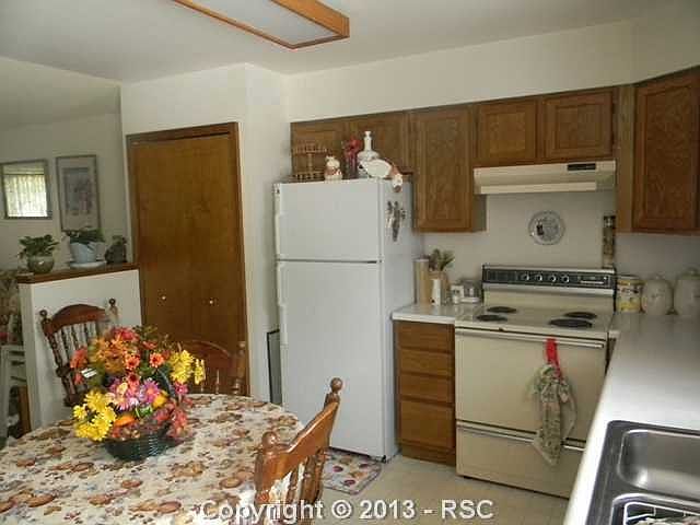2nd image of 1036 Lutheran Way
