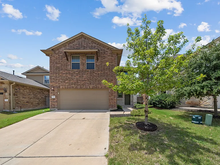1026 Chad Loop — Photo 4
