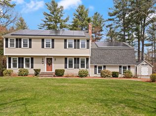 35 Meadowbrook Dr, Wrentham, MA 02093