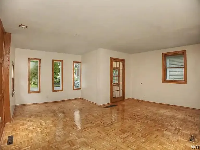 31 Riverside Ave — Photo 13