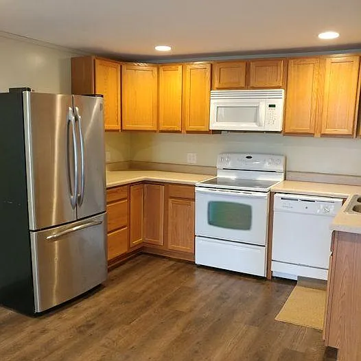 Navaho Ln — Photo 2