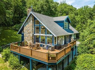 3 Cobble Heights Rd, Kent, CT 06757